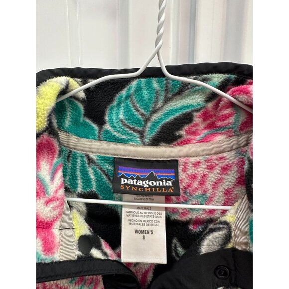 [SOLD] Vintage Patagonia Floral Snap-T Fleece Y2K Pullover – Bold Floral Print - Picture 5 of 5